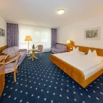 - Zum Ochsen Gmbh Hotel Berghulen