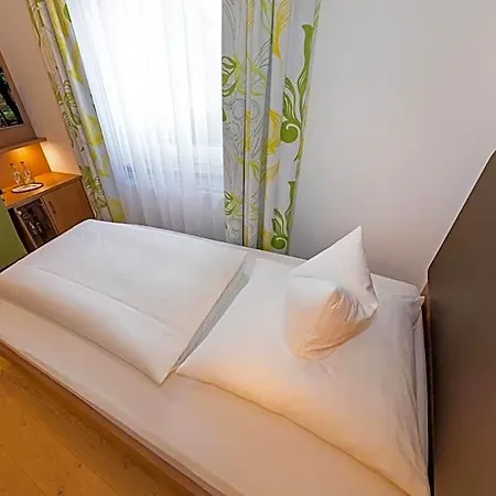 - Zum Ochsen Gmbh Berghulen