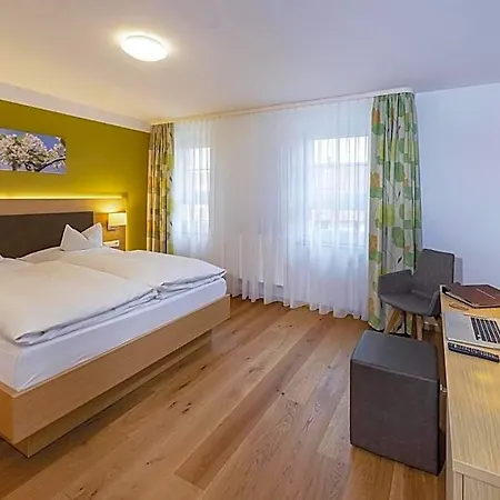 Hotel - Zum Ochsen Gmbh 3*