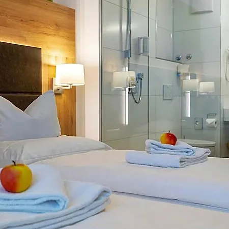 - Zum Ochsen Gmbh Hotel