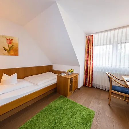 - Zum Ochsen Gmbh Отель 3*