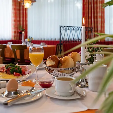 - Zum Ochsen Gmbh Hotel 3*